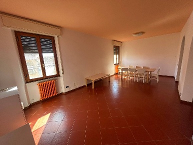 Foto Appartamento in via I maggio 10, Pontedera Centro di 110 m² in affitto