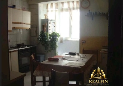 Foto Appartamento in Via Melito, Torre Annunziata di 88 m² con 4 locali