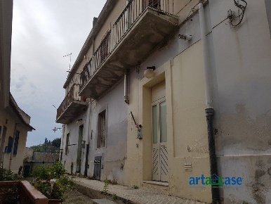 Foto Appartamento in cda Ruota, Messina Mili di 84 m² con 3 locali