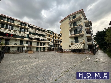 Foto Appartamento a Orta di Atella Petrarelle di 90 m² con 3 locali