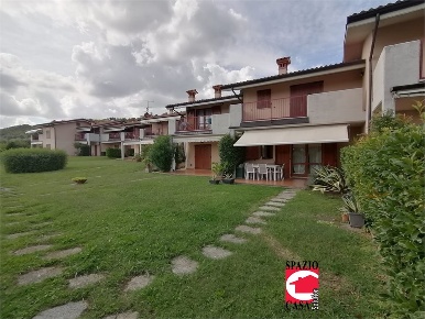 Foto Appartamento in VIA RONCHI, Padenghe sul Garda di 50 m² con 3 locali