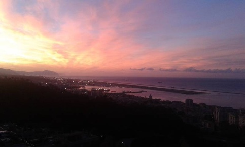 Foto Appartamento a Genova di 50 m² con 5 locali in vendita