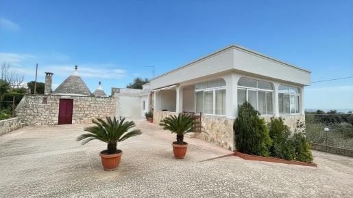 Foto Villa unifamiliare in Strada Paretone 201, Martina Franca di 224 m²