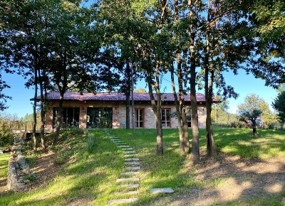 Foto Casale in Borgata Martelli 8, Somano di 287 m² con 8 locali in vendita