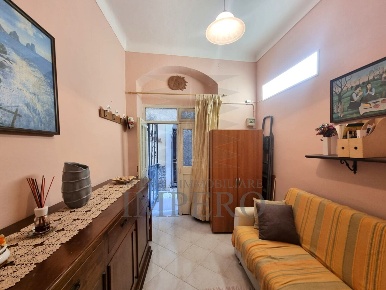 Foto Appartamento in Vico Saonese 18, Ventimiglia Centro Storico di 34 m²