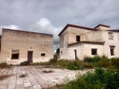 Foto Villa unifamiliare a Mazara del Vallo Trasmazzaro di 120 m² in vendita