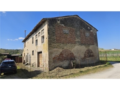Foto Rustico in 2 GIUGNO, Empoli Ponte a Elsa - Brusciana di 495 m²