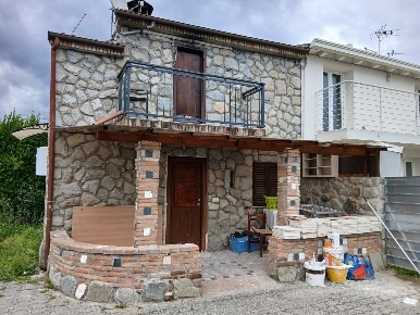 Foto Villa unifamiliare a Massa Zona Industriale di 70 m² con 3 locali