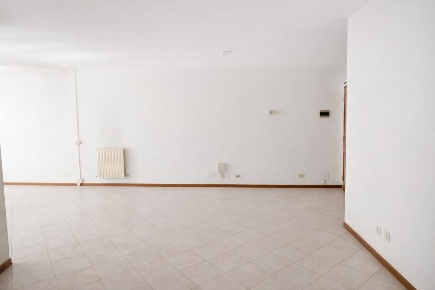 Foto Appartamento a Cascina Semicentro di 100 m² con 2 locali in vendita