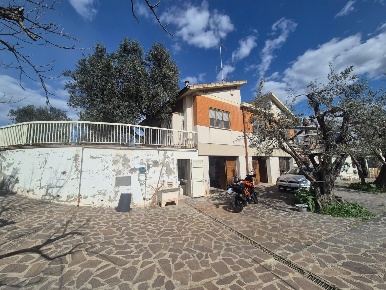 Foto Casa indipendente a Campiglia Marittima Lumiere di 150 m² con 5 locali