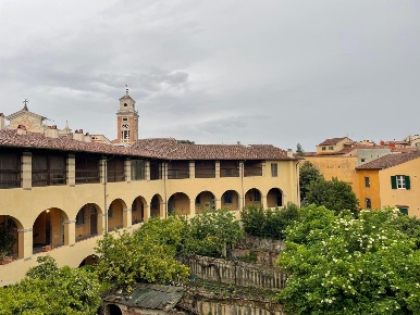 Foto Appartamento a Pisa Santa Maria di 130 m² con 5 locali in affitto