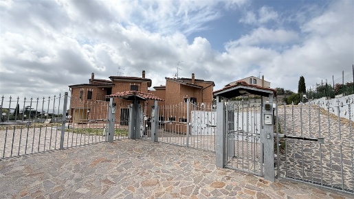 Foto Villa unifamiliare in VIA DEL CANCELLO, Albano Laziale Centro