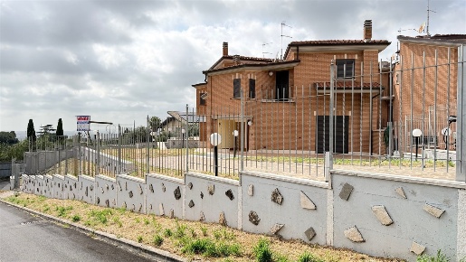 Foto Villa unifamiliare in via del cancelllo, Albano Laziale Centro