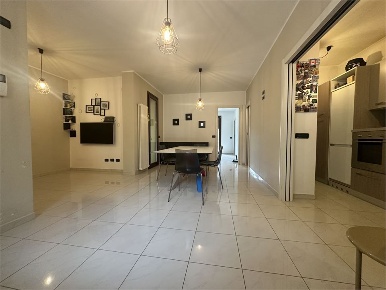 Foto Appartamento in Viale Europa, Teramo Centro di 79 m² con 2 locali