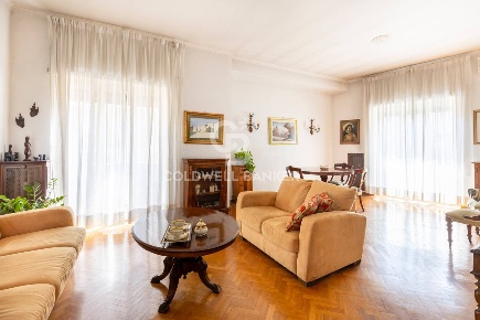 Foto Appartamento in Via Lorenzo Bonincontri, Roma Ardeatino - Montagnola