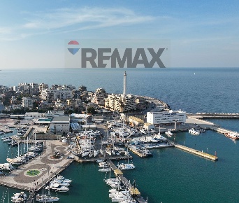 Foto Appartamento in Lungomare Giambattista E Pietro Starita 24, Bari