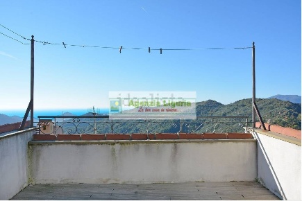 Foto Appartamento a Perinaldo di 191 m² con 9 locali in vendita