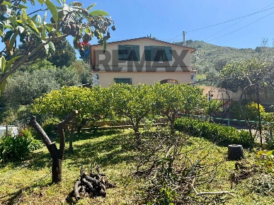 Foto Villa unifamiliare in Contrada Bonagrazia snc, Montelepre di 180 m²