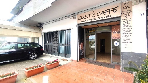 Foto Locale commerciale in via Bellini 37, Sant'Agata li Battiati di 35 m²