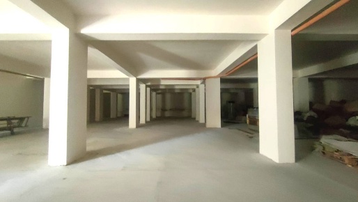 Foto Locale commerciale in via Cantagallo 29/a, Acireale di 700 m²