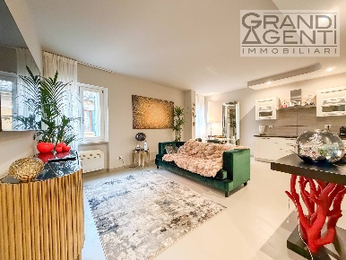 Foto Appartamento in Via Fratta 15, Verona Centro Storico di 104 m²