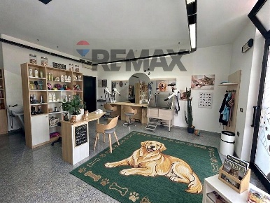 Foto Locale commerciale a Endine Gaiano Piangaiano di 40 m² con 1 locali
