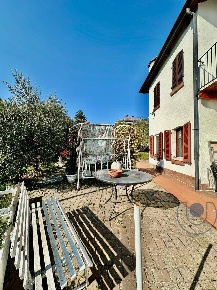 Foto Casa indipendente in Strada Eremo, Pecetto Torinese di 380 m²