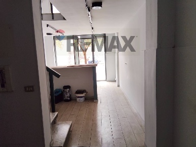 Foto Ufficio in Viale Tenente Lena 35, Ragusa Centro di 62 m² con 2 locali