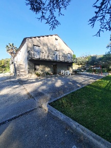 Foto Casa indipendente in c.da moresco vecchio 7, Moresco di 204 m²