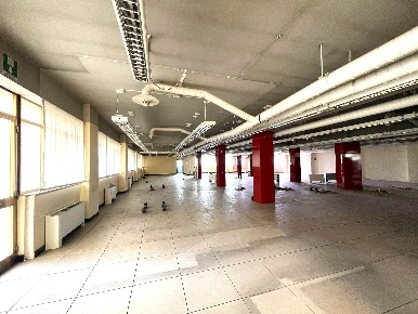 Foto Ufficio a Siena Fuori Porta Camollia di 215 m² con 2 locali in affitto