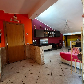 Foto Appartamento in Via Irminio 4, Catania Monte Po di 115 m² con 3 locali