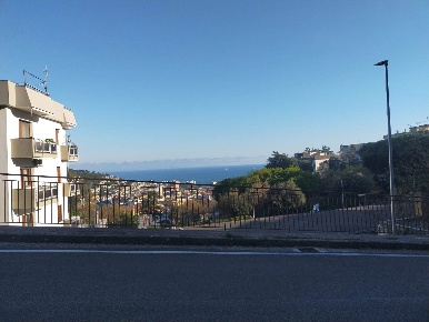 Foto Appartamento in la mennolella, Salerno Carmine Alto di 130 m²