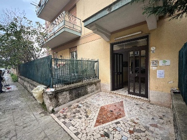 Foto Appartamento in via Vincenzo Marchesano  1, Palermo di 110 m²