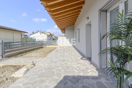 Foto Villa a schiera in via canonica, Treviglio di 144 m² con 4 locali