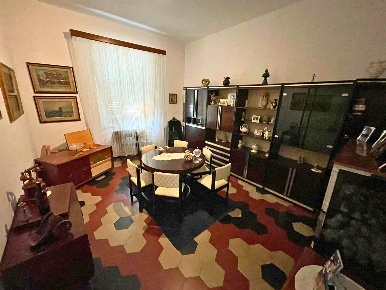 Foto Appartamento a Livorno Cisternone di 150 m² con 6 locali in vendita