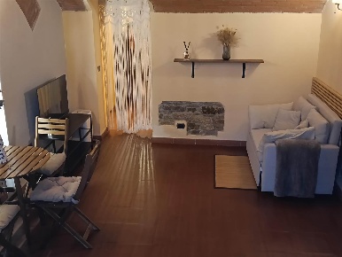 Foto Magazzino in Via della Mattonaia 28, Firenze D'Azeglio di 28 m²