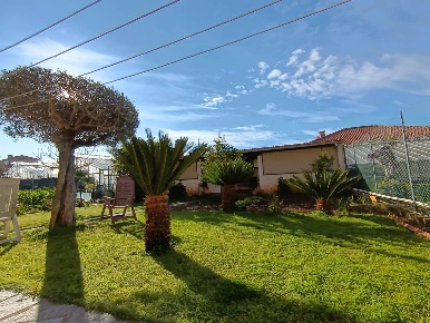 Foto Appartamento a Vallecrosia Centro di 130 m² con 5 locali in vendita