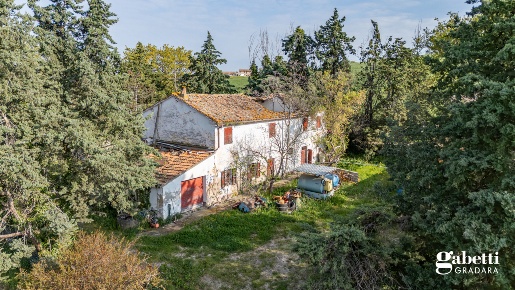 Foto Rustico in Via Valle del Picchio 12, Gradara di 403 m² con 12 locali