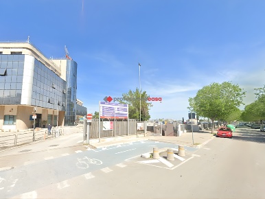 Foto Box in Viale Manfredi 63, Foggia Stazione di 20 m² in vendita