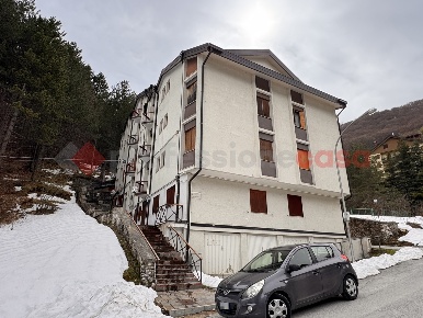 Foto Appartamento in Via Vallone San Rocco 23, Roccaraso Centro di 81 m²