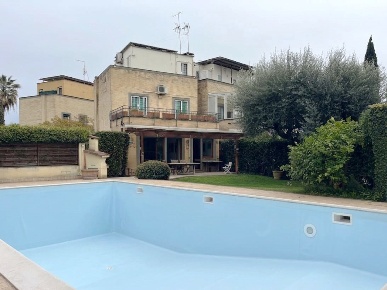 Foto Villa unifamiliare in Via Giovanni Gastaldi 41, Roma Mostacciano