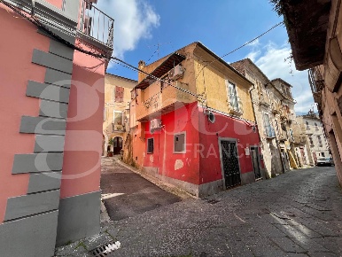 Foto Appartamento in Angelo Scorciarini Coppola, Piedimonte Matese di 50 m²
