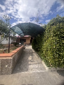 Foto Villa a schiera in viale volturno 32, Castel Volturno di 100 m²