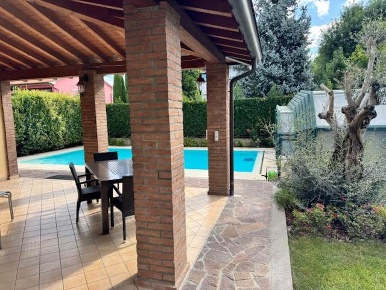 Foto Villa unifamiliare a Parma Baganzola - Aeroporto di 310 m² in vendita