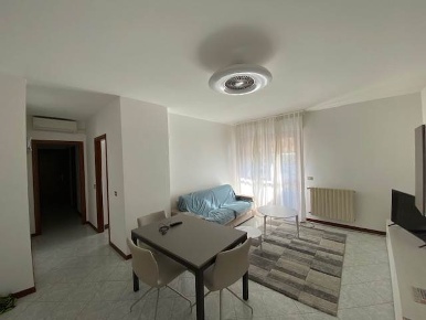 Foto Appartamento in VIA TOSCANA 94, Parma San Leonardo di 105 m²