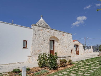 Foto Trullo in Via Cavalerizza, Alberobello Coreggia di 305 m² con 8 locali
