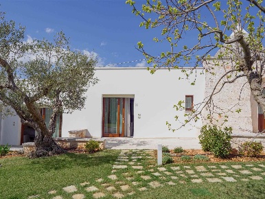Foto Trullo in Via Cavalerizza, Alberobello Coreggia di 305 m² con 8 locali