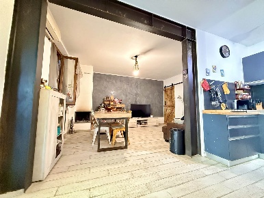Foto Appartamento a Vaiano Centro di 77 m² con 3 locali in vendita