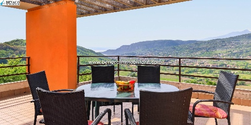 Foto Appartamento in loc. Boffenigo, Costermano sul Garda di 66 m²