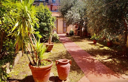 Foto Casa indipendente a Sesto Fiorentino Sesto Città di 270 m² in vendita